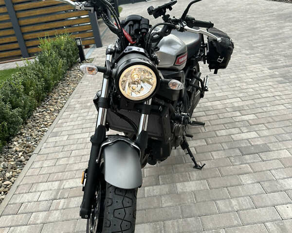 Синий Ямаха XSR, объемом двигателя 0.7 л и пробегом 3 тыс. км за 8500 $, фото 2 на Automoto.ua
