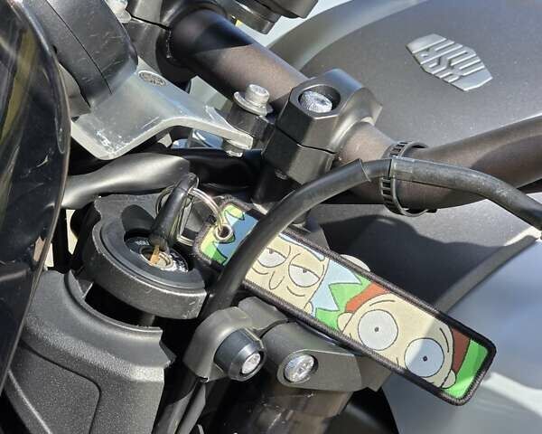 Черный Ямаха XSR 900, объемом двигателя 0.85 л и пробегом 8 тыс. км за 10000 $, фото 5 на Automoto.ua