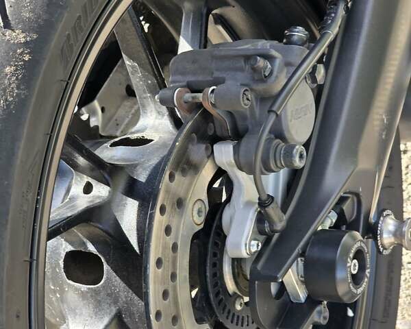 Черный Ямаха XSR 900, объемом двигателя 0.85 л и пробегом 8 тыс. км за 10000 $, фото 15 на Automoto.ua