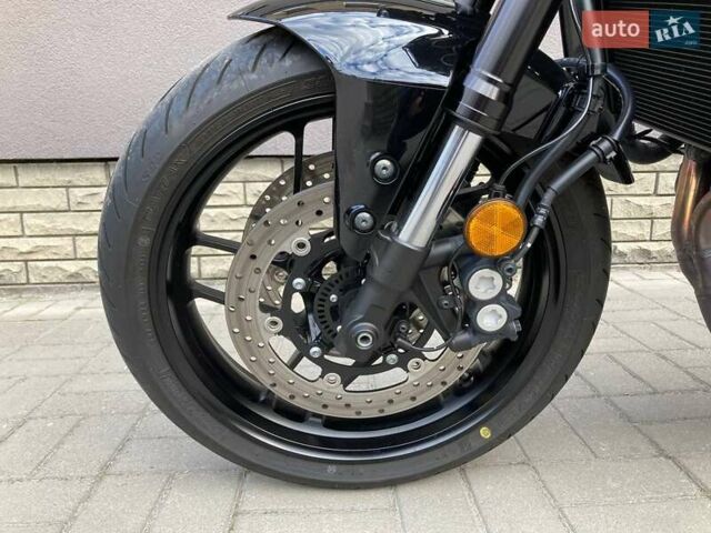 Черный Ямаха XSR 900, объемом двигателя 0.89 л и пробегом 3 тыс. км за 12900 $, фото 8 на Automoto.ua