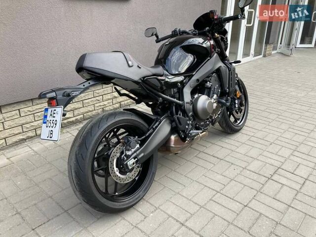 Черный Ямаха XSR 900, объемом двигателя 0.89 л и пробегом 3 тыс. км за 12900 $, фото 4 на Automoto.ua