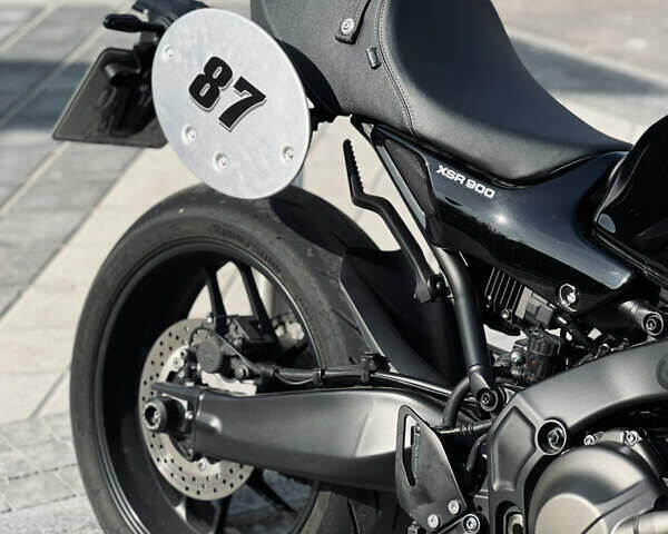 Черный Ямаха XSR 900, объемом двигателя 0.9 л и пробегом 4 тыс. км за 13500 $, фото 8 на Automoto.ua