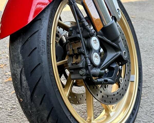 Красный Ямаха XSR 900, объемом двигателя 0.85 л и пробегом 4 тыс. км за 11000 $, фото 4 на Automoto.ua