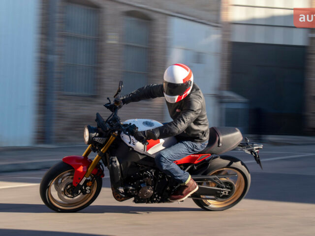 Ямаха XSR 900, объемом двигателя 0.89 л и пробегом 0 тыс. км за 14569 $, фото 9 на Automoto.ua