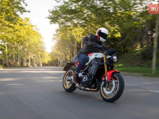 Ямаха XSR 900, объемом двигателя 0.89 л и пробегом 0 тыс. км за 14569 $, фото 10 на Automoto.ua