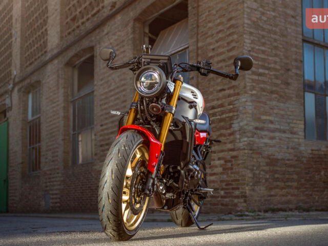 Ямаха XSR 900, об'ємом двигуна 0.89 л та пробігом 0 тис. км за 14569 $, фото 12 на Automoto.ua