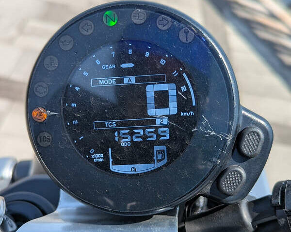 Серый Ямаха XSR 900, объемом двигателя 0.85 л и пробегом 19 тыс. км за 10500 $, фото 17 на Automoto.ua