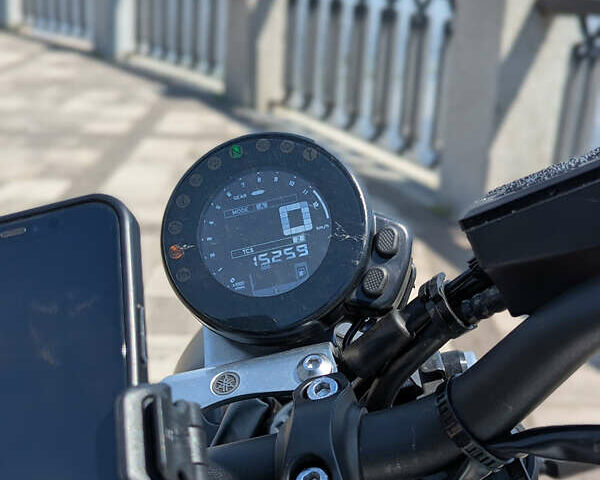 Серый Ямаха XSR 900, объемом двигателя 0.85 л и пробегом 19 тыс. км за 10500 $, фото 18 на Automoto.ua