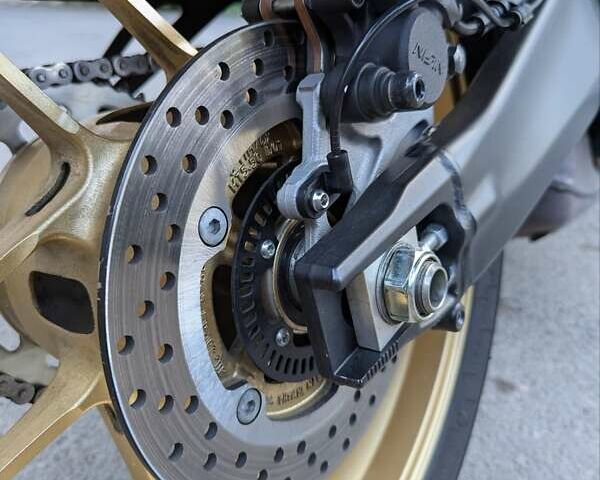 Синий Ямаха XSR 900, объемом двигателя 0.89 л и пробегом 15 тыс. км за 12200 $, фото 13 на Automoto.ua