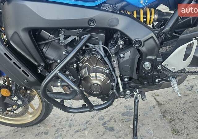 Синий Ямаха XSR 900, объемом двигателя 0.9 л и пробегом 3 тыс. км за 14000 $, фото 5 на Automoto.ua