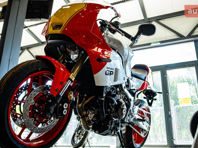 Ямаха XSR 900 GP, объемом двигателя 0.89 л и пробегом 0 тыс. км за 18667 $, фото 10 на Automoto.ua