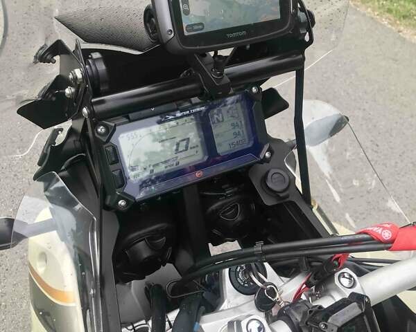 Бежевый Ямаха XT 1200Z Super Tenere, объемом двигателя 1.2 л и пробегом 15 тыс. км за 14800 $, фото 23 на Automoto.ua