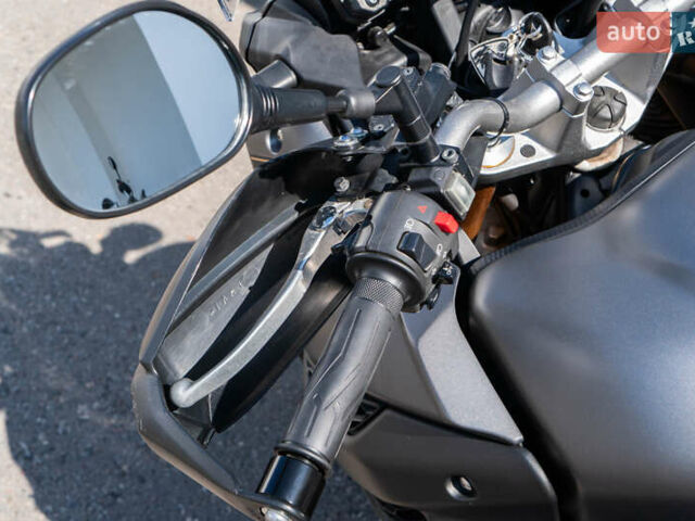 Серый Ямаха XT 1200Z Super Tenere, объемом двигателя 1.2 л и пробегом 4 тыс. км за 12999 $, фото 9 на Automoto.ua