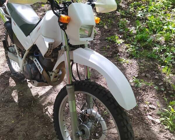 Ямаха XT 225 Serow, об'ємом двигуна 0.25 л та пробігом 41 тис. км за 2000 $, фото 4 на Automoto.ua