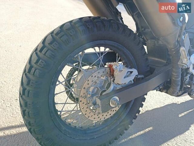 Красный Ямаха XT 660, объемом двигателя 0 л и пробегом 45 тыс. км за 5000 $, фото 1 на Automoto.ua