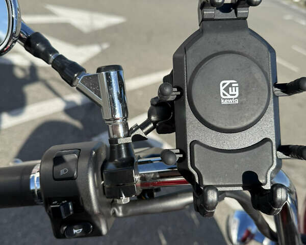 Красный Ямаха XVS 1300, объемом двигателя 1.31 л и пробегом 30 тыс. км за 8000 $, фото 9 на Automoto.ua