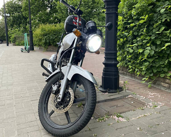 Сірий Ямаха YBR125, об'ємом двигуна 0.12 л та пробігом 67 тис. км за 1200 $, фото 2 на Automoto.ua