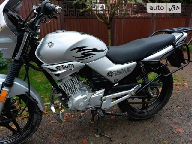 Сірий Ямаха YBR125, об'ємом двигуна 0.12 л та пробігом 26 тис. км за 1250 $, фото 2 на Automoto.ua