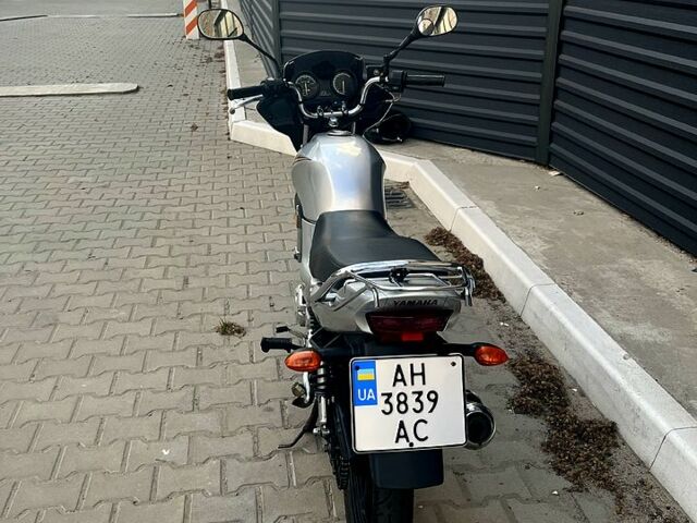 Ямаха YBR 125, объемом двигателя 0.1 л и пробегом 49 тыс. км за 950 $, фото 4 на Automoto.ua