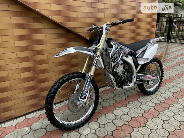 Черный Ямаха YZ 250F, объемом двигателя 0.25 л и пробегом 1 тыс. км за 3100 $, фото 14 на Automoto.ua