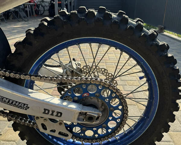 Ямаха YZ 450F, объемом двигателя 0.45 л и пробегом 4 тыс. км за 6300 $, фото 8 на Automoto.ua