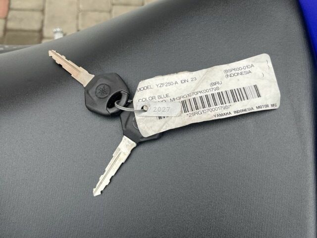 Ямаха YZF-R25, объемом двигателя 0.25 л и пробегом 0 тыс. км за 5100 $, фото 4 на Automoto.ua