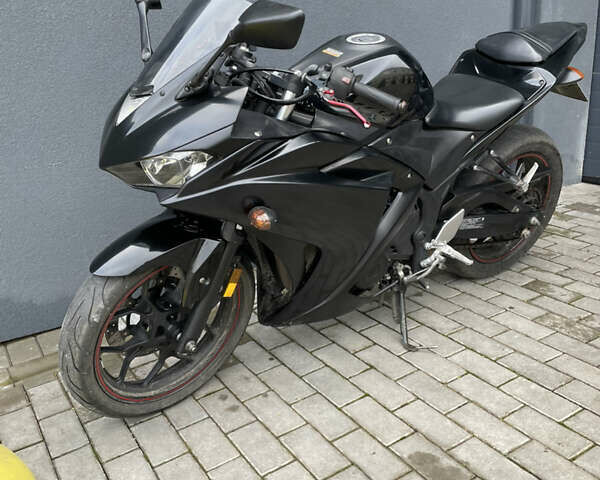 Черный Ямаха YZF-R3, объемом двигателя 0.32 л и пробегом 36 тыс. км за 4300 $, фото 1 на Automoto.ua