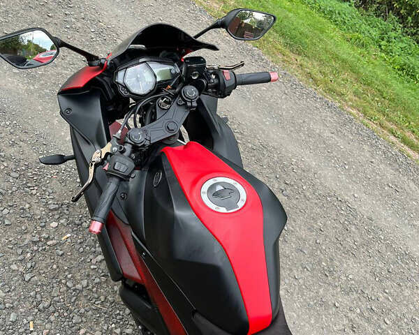 Черный Ямаха YZF-R3, объемом двигателя 0.32 л и пробегом 34 тыс. км за 2750 $, фото 3 на Automoto.ua
