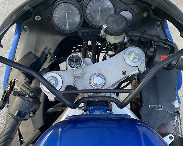 Синий Ямаха YZF 1000R, объемом двигателя 1 л и пробегом 18 тыс. км за 1600 $, фото 2 на Automoto.ua