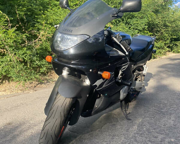 Черный Ямаха YZF 600R Thundercat, объемом двигателя 0.6 л и пробегом 42 тыс. км за 3100 $, фото 4 на Automoto.ua