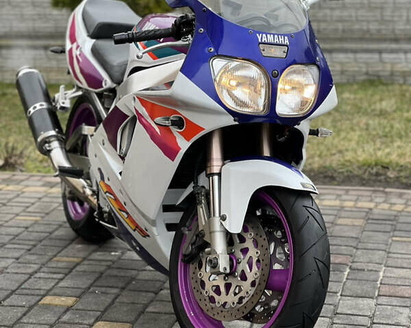 Белый Ямаха YZF 750R, объемом двигателя 0.75 л и пробегом 20 тыс. км за 3150 $, фото 21 на Automoto.ua