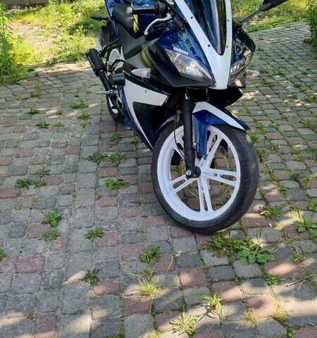 Синий Ямаха YZF R-125, объемом двигателя 0.13 л и пробегом 50 тыс. км за 1799 $, фото 3 на Automoto.ua