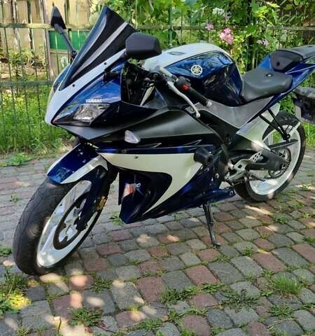 Синий Ямаха YZF R-125, объемом двигателя 0.13 л и пробегом 50 тыс. км за 1799 $, фото 6 на Automoto.ua