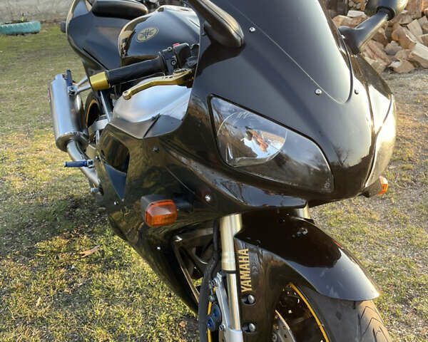 Черный Ямаха YZF R1, объемом двигателя 1 л и пробегом 82 тыс. км за 6000 $, фото 22 на Automoto.ua