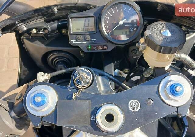 Черный Ямаха YZF R1, объемом двигателя 1 л и пробегом 65 тыс. км за 5600 $, фото 5 на Automoto.ua