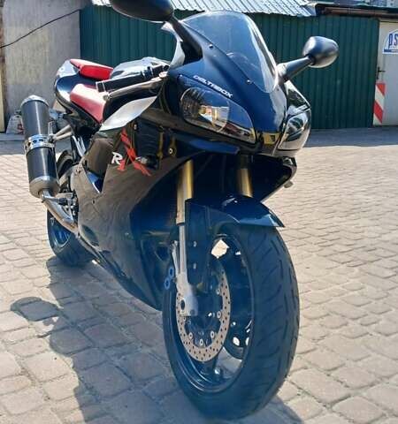 Черный Ямаха YZF R1, объемом двигателя 1 л и пробегом 65 тыс. км за 5600 $, фото 4 на Automoto.ua