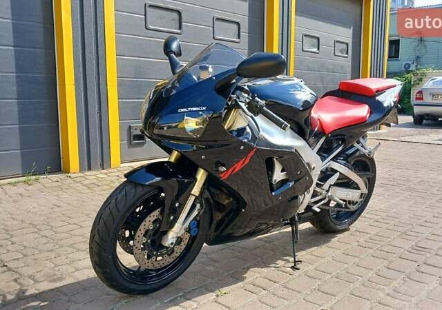 Черный Ямаха YZF R1, объемом двигателя 1 л и пробегом 65 тыс. км за 5600 $, фото 3 на Automoto.ua
