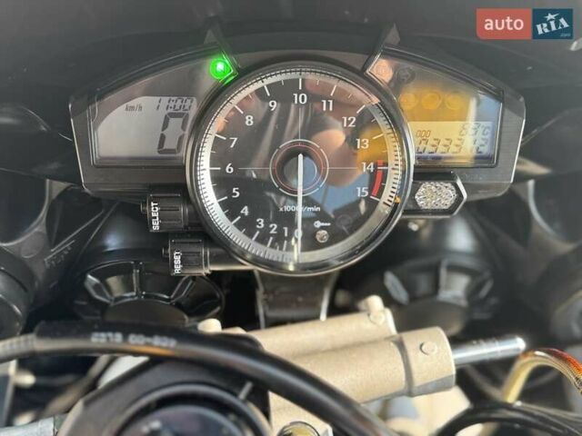 Черный Ямаха YZF R1, объемом двигателя 1 л и пробегом 33 тыс. км за 10699 $, фото 24 на Automoto.ua