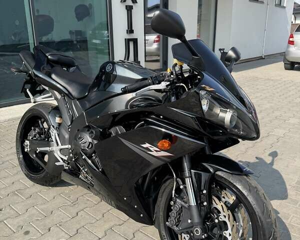 Черный Ямаха YZF R1, объемом двигателя 1 л и пробегом 33 тыс. км за 10699 $, фото 3 на Automoto.ua