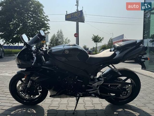 Черный Ямаха YZF R1, объемом двигателя 1 л и пробегом 33 тыс. км за 10699 $, фото 5 на Automoto.ua