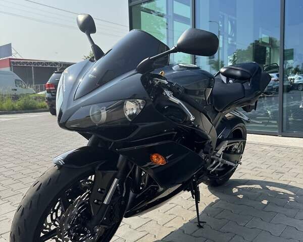 Черный Ямаха YZF R1, объемом двигателя 1 л и пробегом 33 тыс. км за 10699 $, фото 4 на Automoto.ua