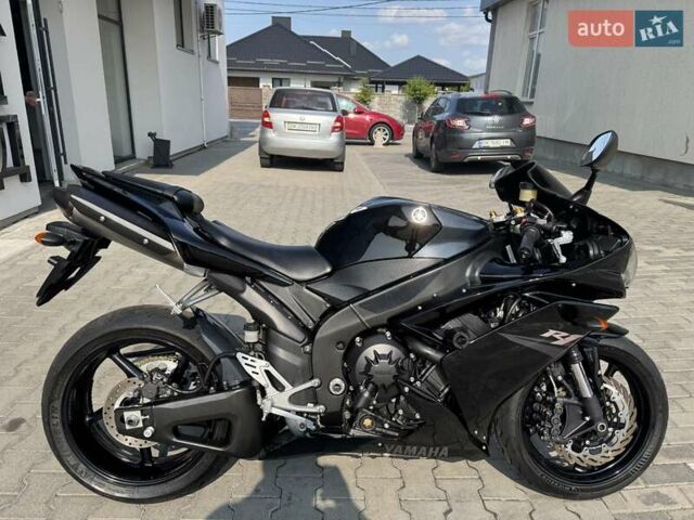 Черный Ямаха YZF R1, объемом двигателя 1 л и пробегом 33 тыс. км за 10699 $, фото 10 на Automoto.ua