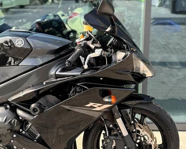 Черный Ямаха YZF R1, объемом двигателя 1 л и пробегом 33 тыс. км за 10699 $, фото 28 на Automoto.ua