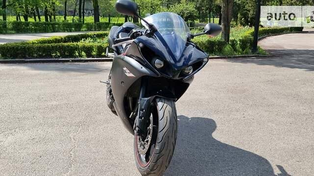 Чорний Ямаха YZF R1, об'ємом двигуна 0 л та пробігом 27 тис. км за 11500 $, фото 3 на Automoto.ua