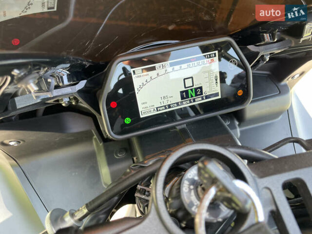 Черный Ямаха YZF R1, объемом двигателя 1 л и пробегом 5 тыс. км за 18500 $, фото 20 на Automoto.ua