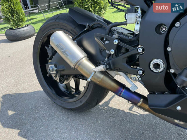 Черный Ямаха YZF R1, объемом двигателя 1 л и пробегом 5 тыс. км за 18500 $, фото 9 на Automoto.ua