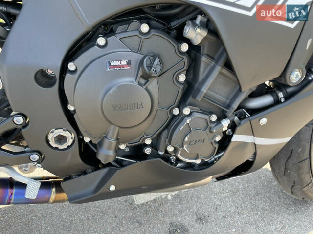 Черный Ямаха YZF R1, объемом двигателя 1 л и пробегом 5 тыс. км за 18500 $, фото 16 на Automoto.ua