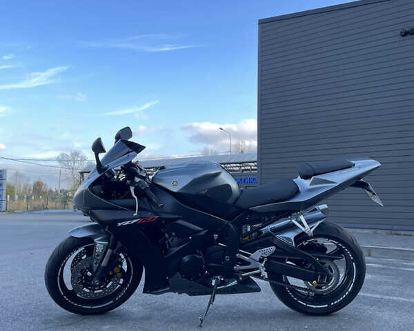 Ямаха YZF R1, объемом двигателя 1 л и пробегом 68 тыс. км за 6000 $, фото 3 на Automoto.ua