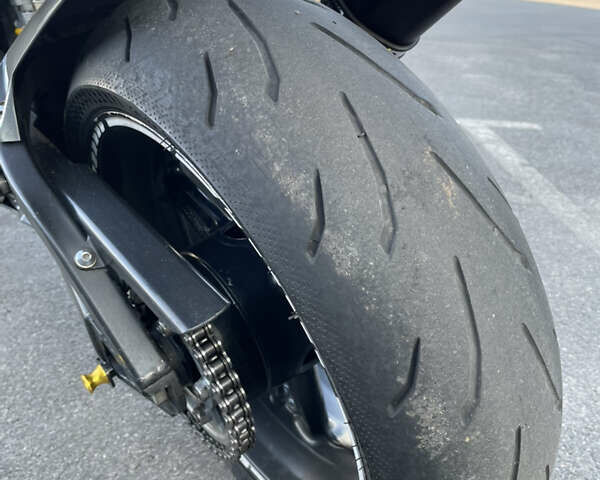 Ямаха YZF R1, объемом двигателя 1 л и пробегом 68 тыс. км за 6000 $, фото 8 на Automoto.ua