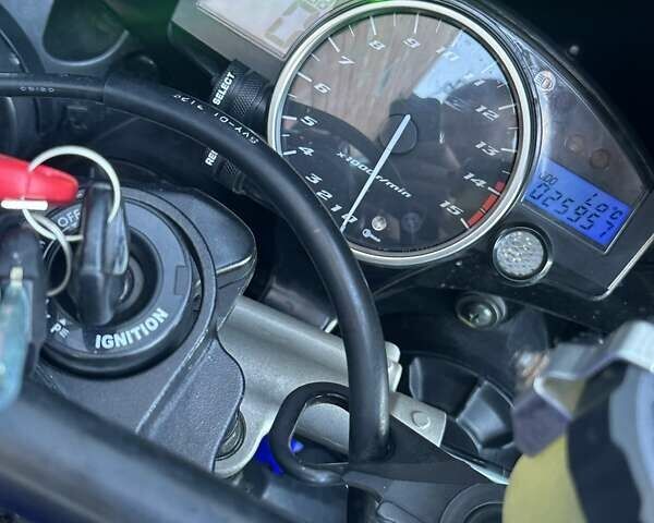 Ямаха YZF R1, объемом двигателя 1 л и пробегом 26 тыс. км за 9000 $, фото 22 на Automoto.ua